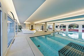 Vip's Motel Luxury Accommodation & Spa