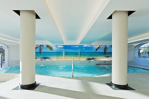 Vip's Motel Luxury Accommodation & Spa