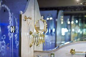 Vip's Motel Luxury Accommodation & Spa