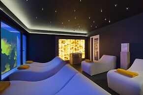 Vip's Motel Luxury Accommodation & Spa