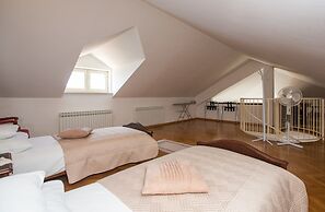 Penthouse the Best Old Town View