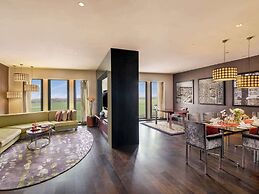 Pullman New Delhi Aerocity Hotel