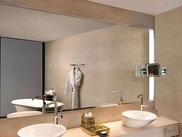 Pullman New Delhi Aerocity Hotel