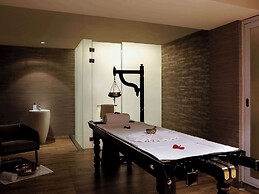 Pullman New Delhi Aerocity Hotel