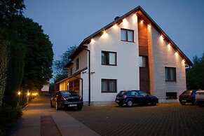 4.Friends Hostel