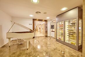 MLL Mediterranean Bay Hotel - Adults Only