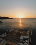 The Beach House Boutique Hotel