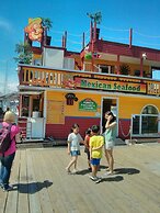 A Float Home B&B in Fisherman’s Wharf