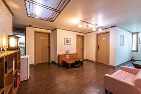 Uwa Guesthouse
