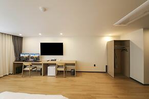 Benikea Cheonan Tourist hotel