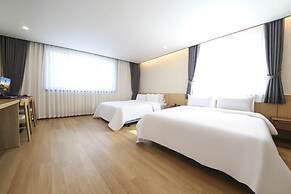Benikea Cheonan Tourist hotel