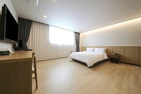 Benikea Cheonan Tourist hotel