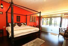 Mystery 13 B&B