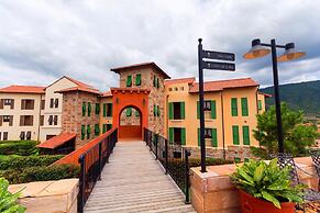 Town Square Suites by Toscana Valley