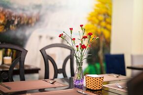 Golden Legend Diamond Hotel