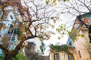 Golden Legend Diamond Hotel