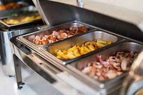 Golden Legend Diamond Hotel