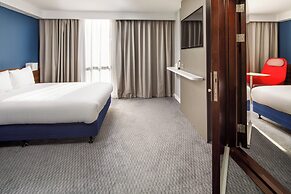 Holiday Inn Express London - ExCeL by IHG