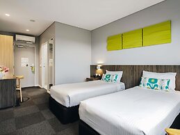 ibis Styles The Entrance