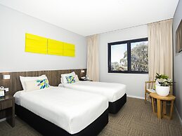 ibis Styles The Entrance