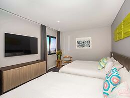 ibis Styles The Entrance