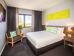 ibis Styles The Entrance