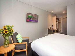 ibis Styles The Entrance