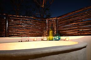 Villas Geminis Boutique Condo Hotel