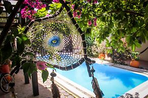 Villas Geminis Boutique Condo Hotel