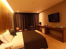 Designers Hotel The Rich