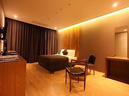 Designers Hotel The Rich