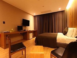 Designers Hotel The Rich