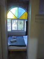 Allenby 2 Bed & Breakfast