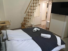 Allenby 2 Bed & Breakfast