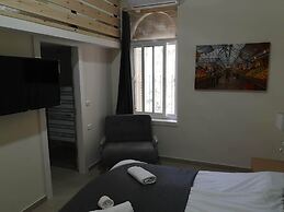 Allenby 2 Bed & Breakfast