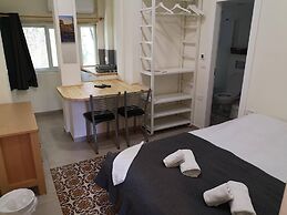 Allenby 2 Bed & Breakfast