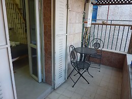 Allenby 2 Bed & Breakfast