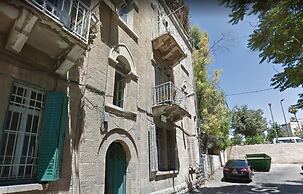 Allenby 2 Bed & Breakfast