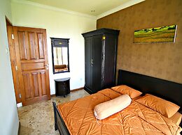 De Bukit Dago Villa by HouseinBandung