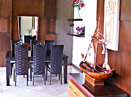 De Bukit Dago Villa by HouseinBandung