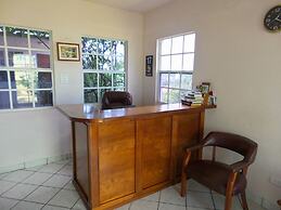 Caribbean Inn & Suites