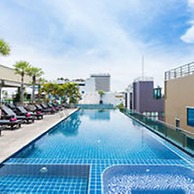 Sea Me Spring Too Hotel