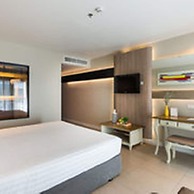 Sea Me Spring Too Hotel