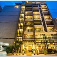 Sea Me Spring Too Hotel