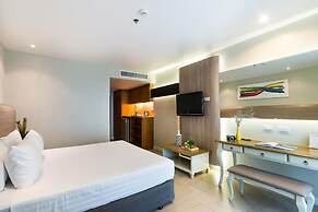 Sea Me Spring Too Hotel