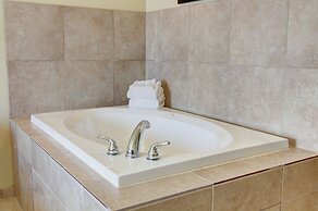 Cobblestone Inn & Suites - Steele