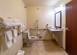 Cobblestone Inn & Suites - Eaton