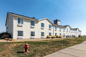 Cobblestone Inn & Suites - Eaton