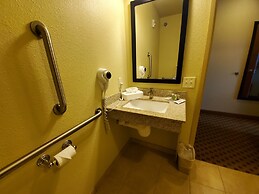 Cobblestone Inn & Suites - Eaton