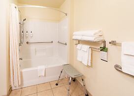 Cobblestone Inn & Suites - Eaton
